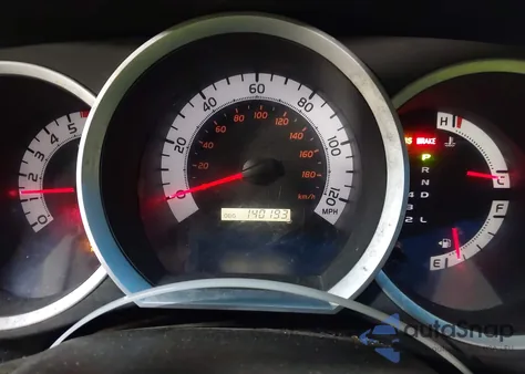 2015 Toyota Tacoma Base V6 z USA, uszkodzony, nr VIN 3TMLU4EN9FM206890